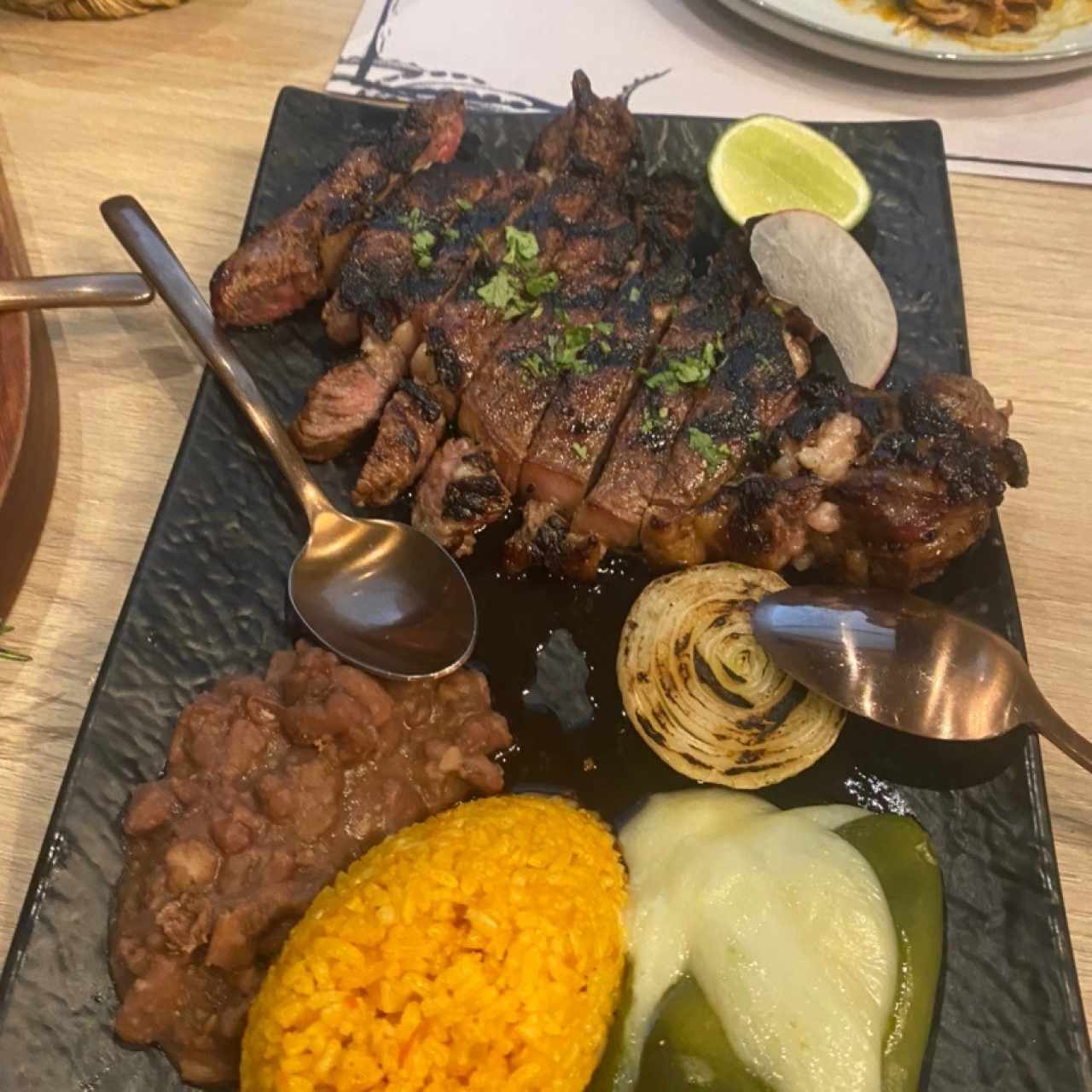 Main - Ribeye en Pibil