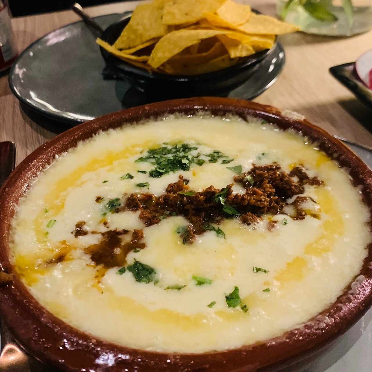 Queso Fundido con Chorizo Artesanal