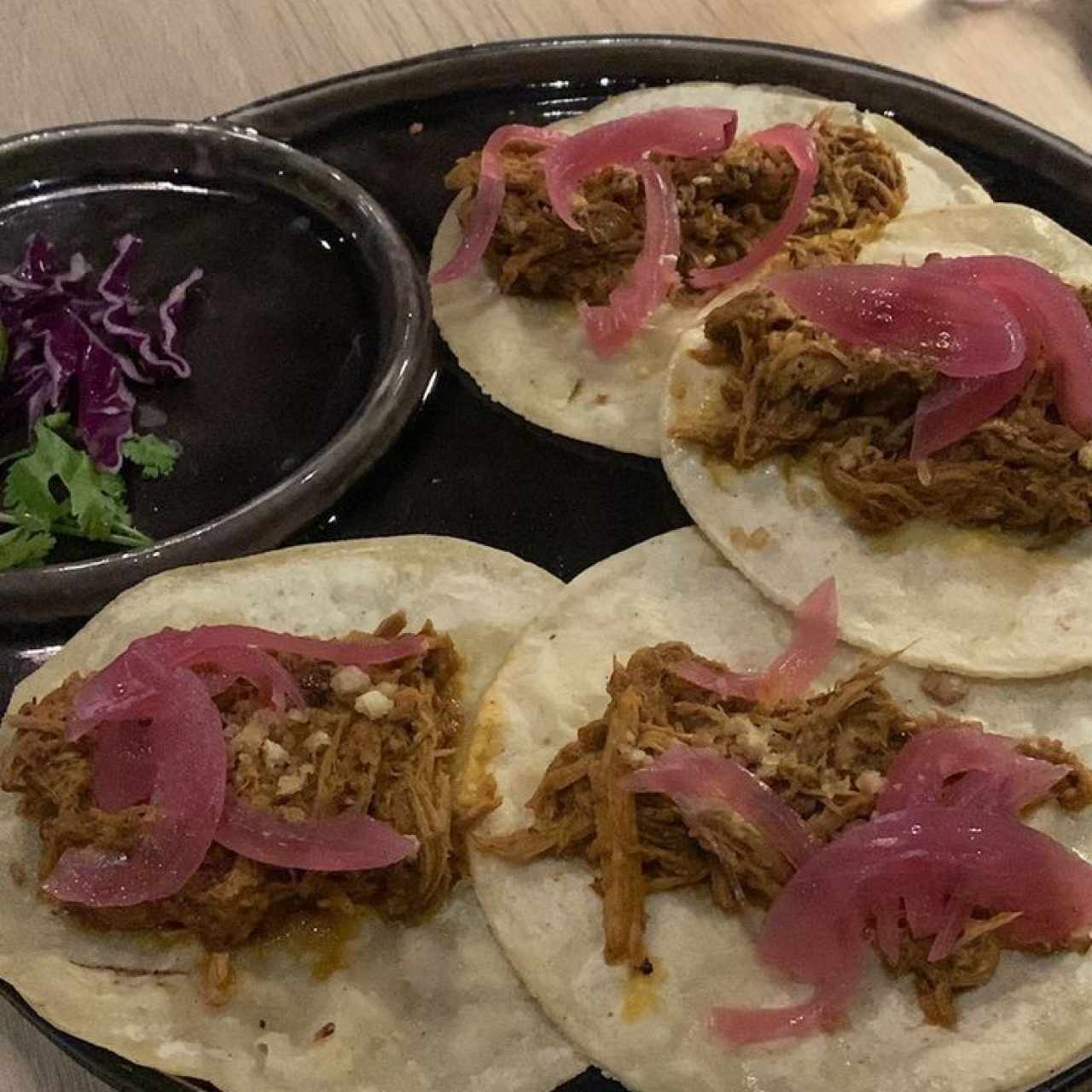 Tacos de Chochinita Pibill