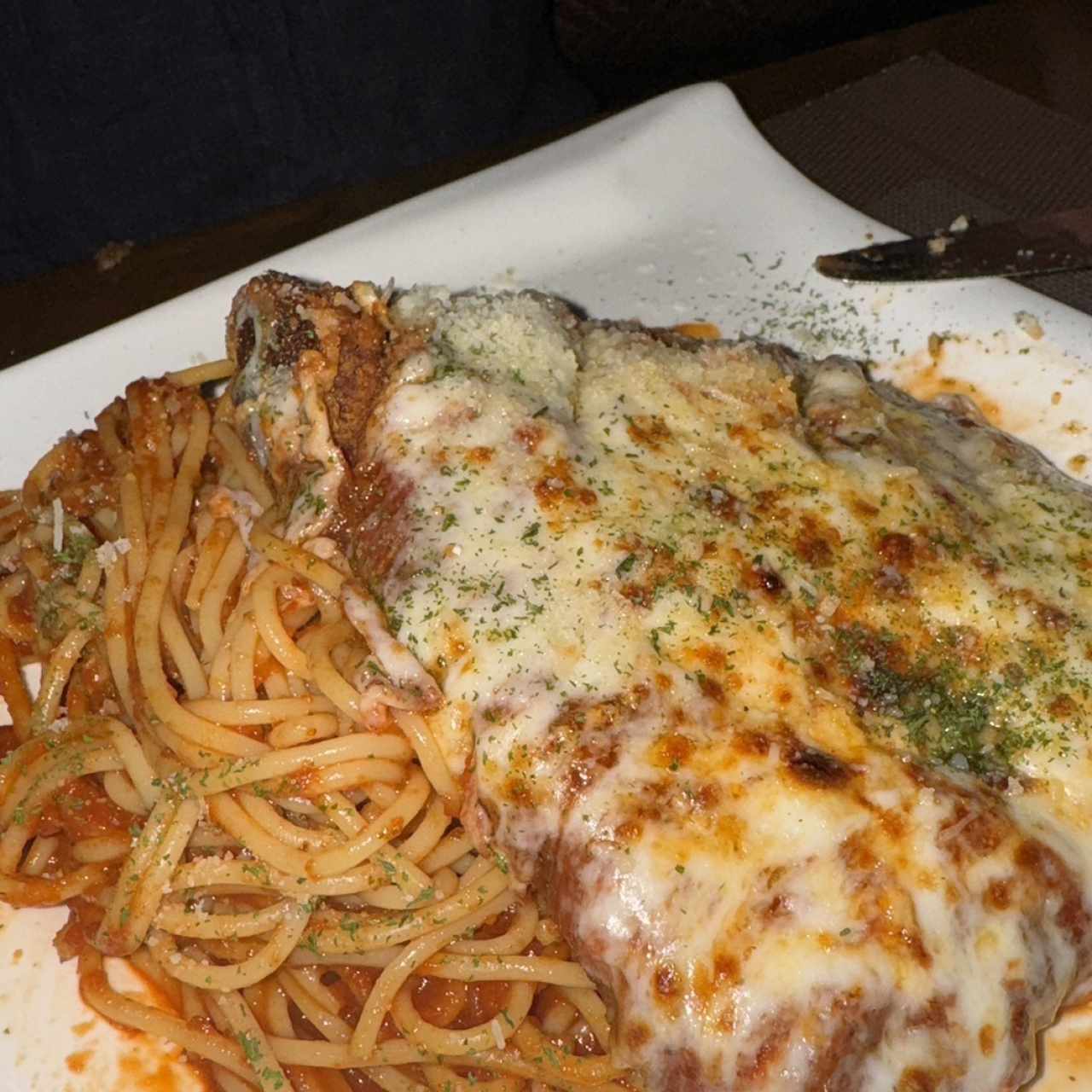 Platos Fuertes - Chicken Parmesan