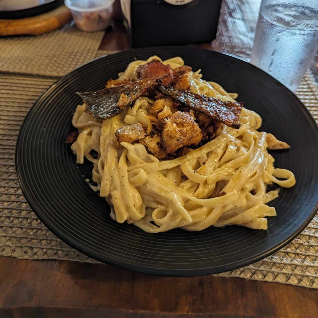 Fettucini con Salmón 