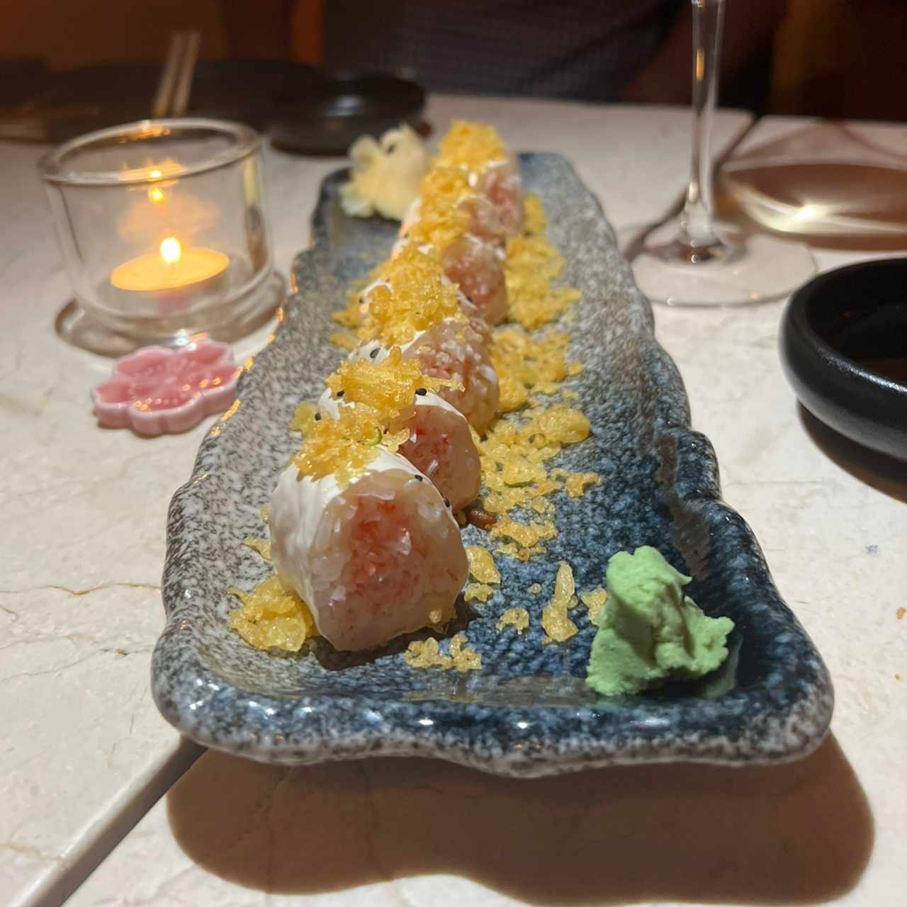 Yuzu roll cangrejo con truffle butter. WOW