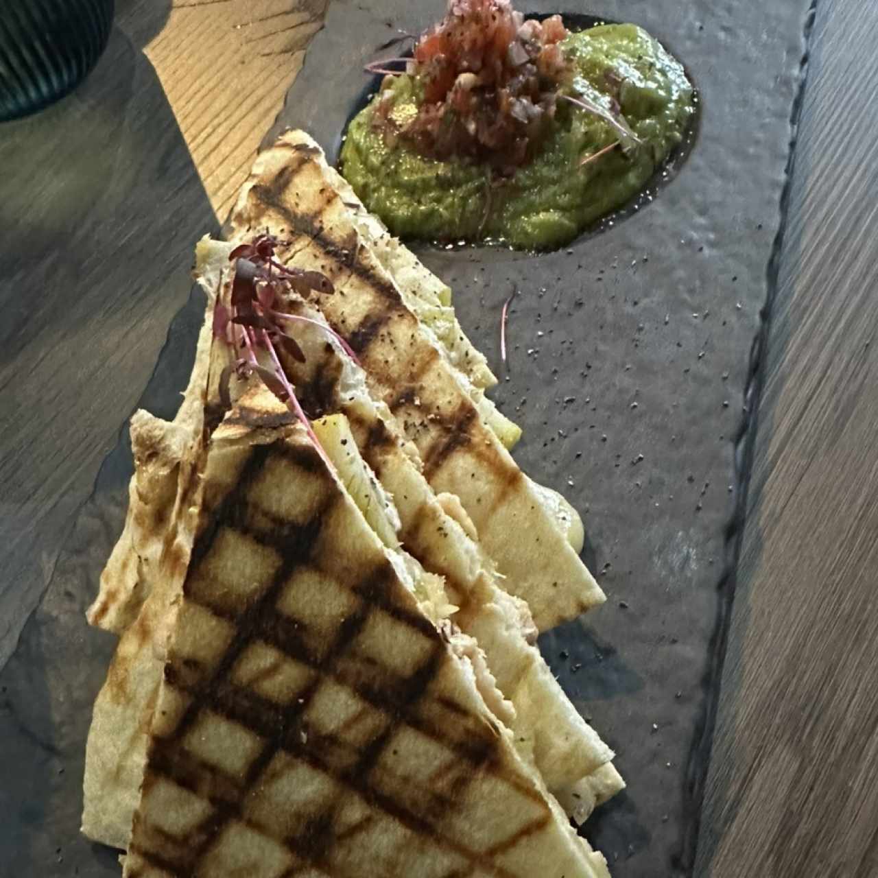 QUESADILLAS CON POLLO Y MANZANAS