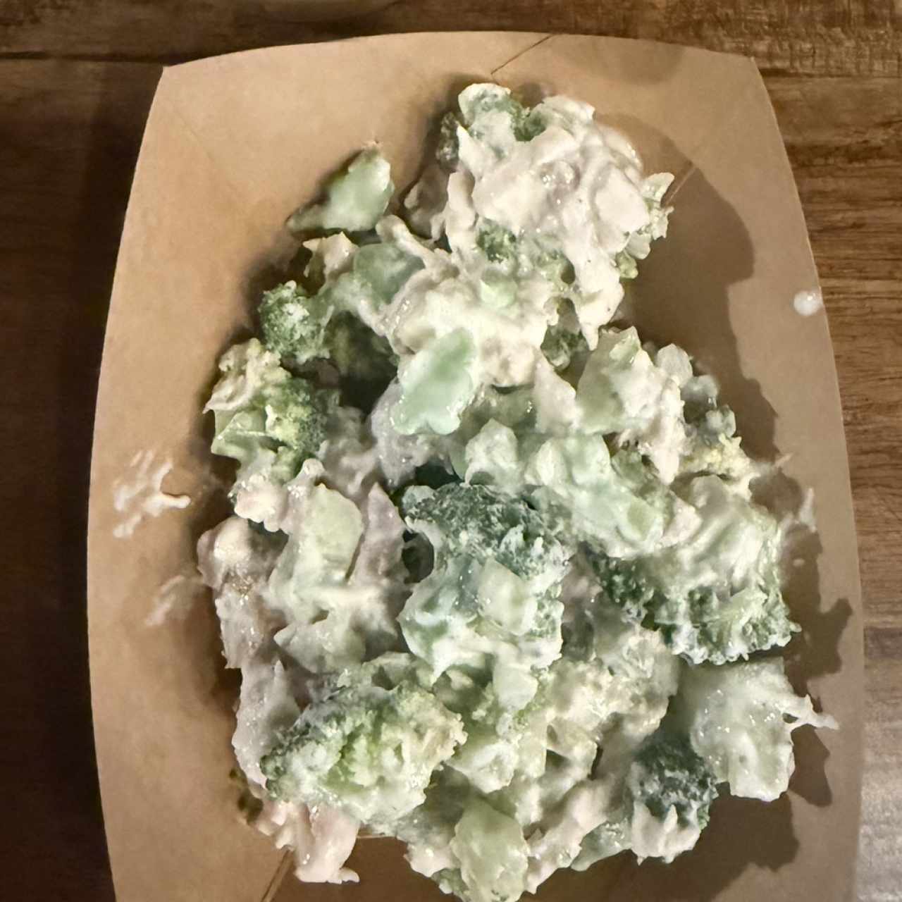 Ensalada de brocoli y pollo