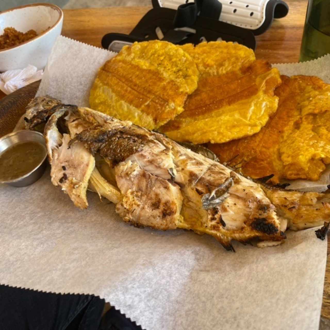 Pescado a la brasa