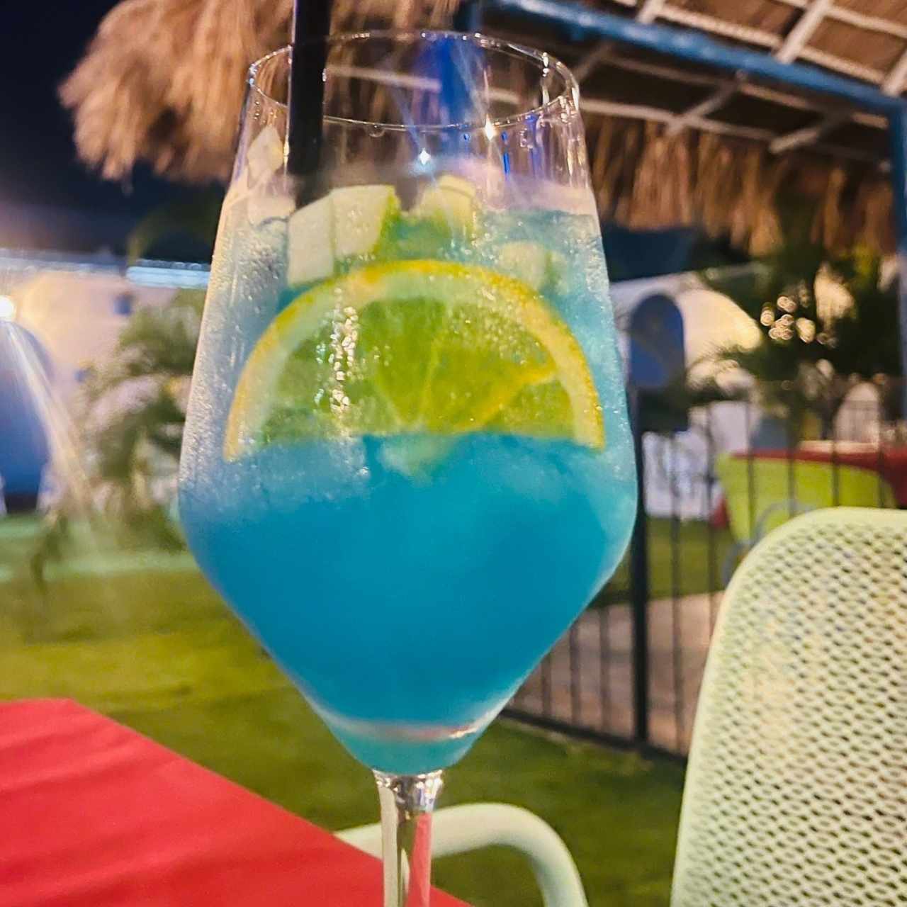 Sangria con Curaçao