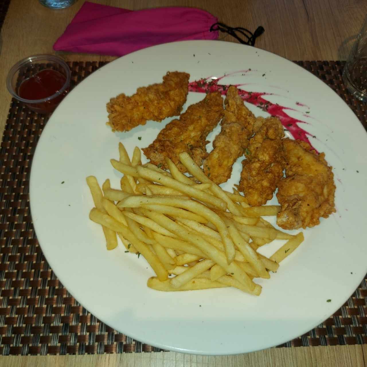 Menú Kids - Junior Chicken Finger