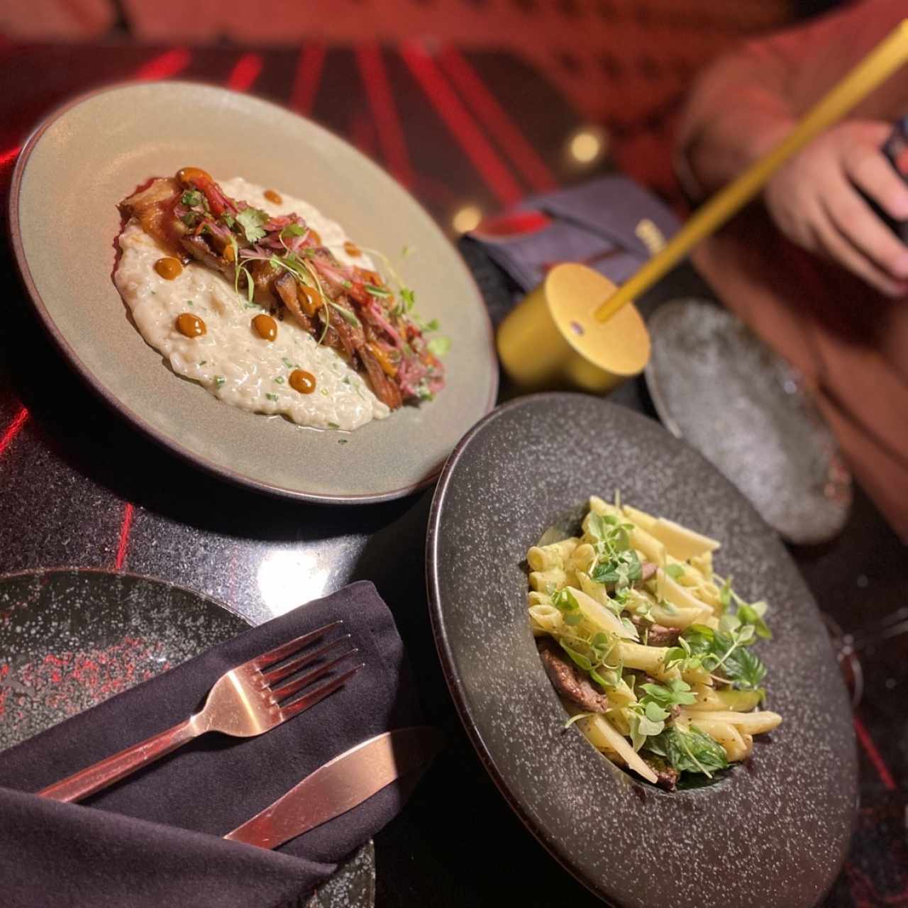 Pollo al jardin con risotto y linguini a la matricaria