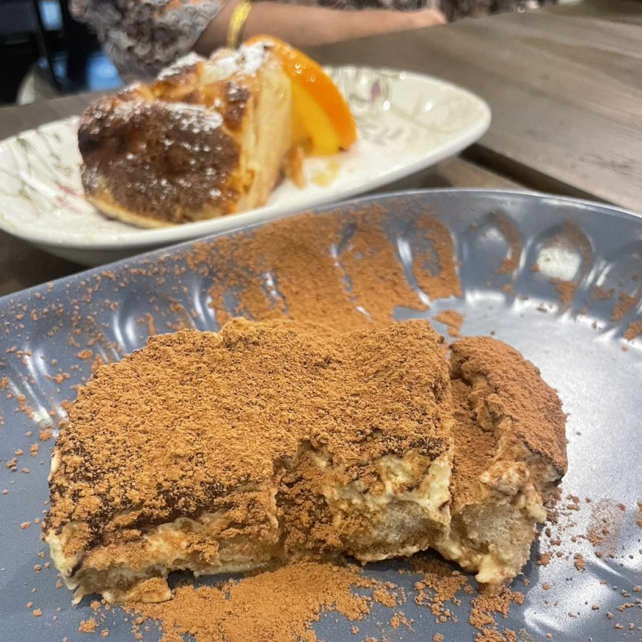 Tiramisu y Pastel de la Nonna