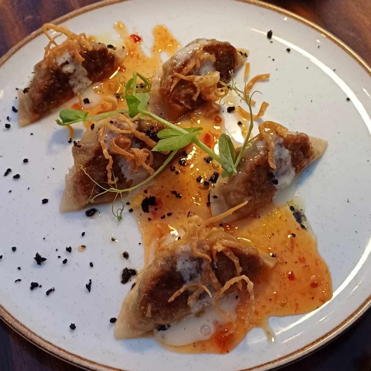 Platos Calientes - Tako Gyosas Truffle