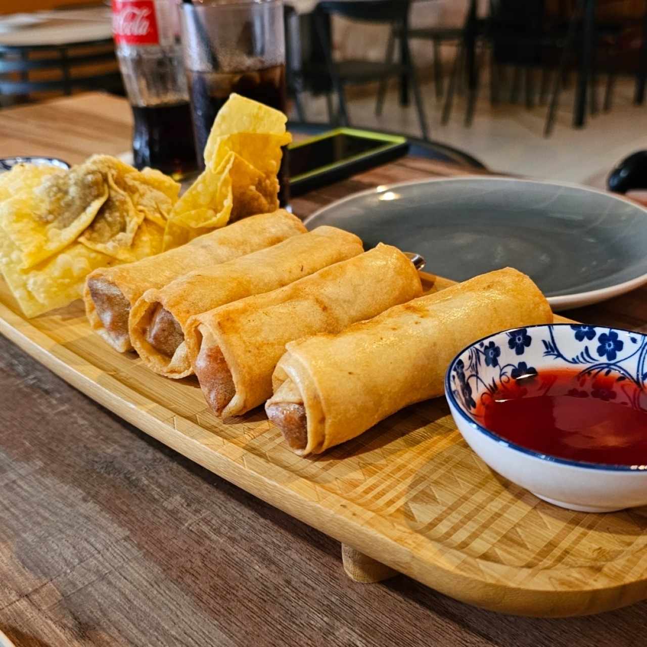 Wonton de Cerdo (4 unidades) y spring rolls