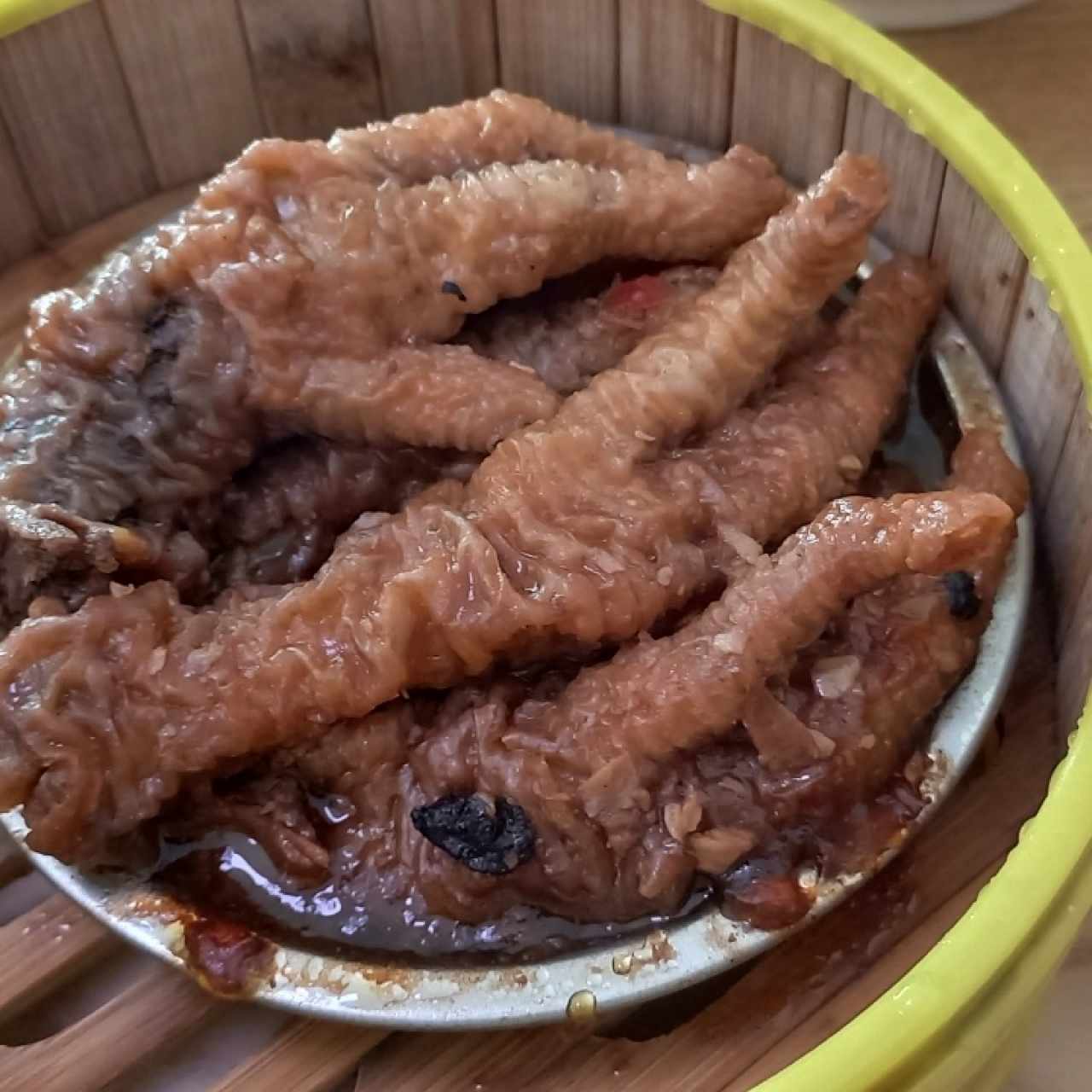 garras de fenix con frijolitos negros