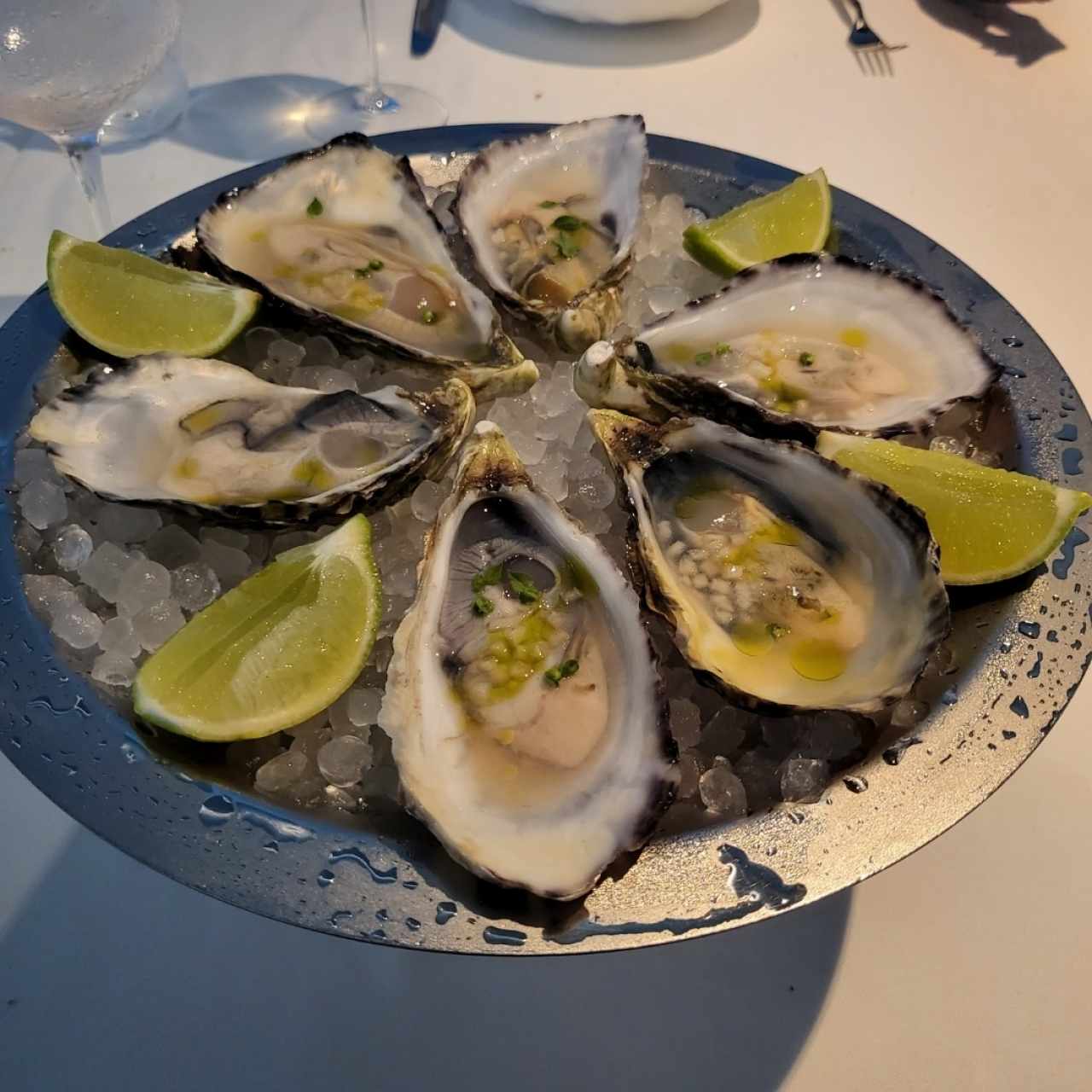 Ostras con mignonette de melón