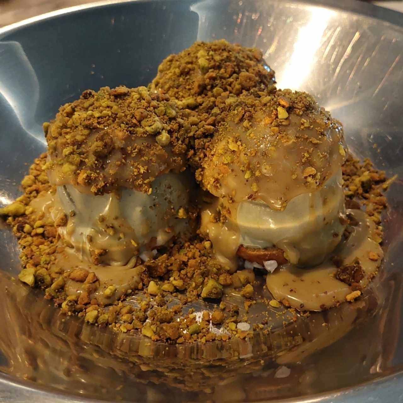 profiteroles de pistacho 