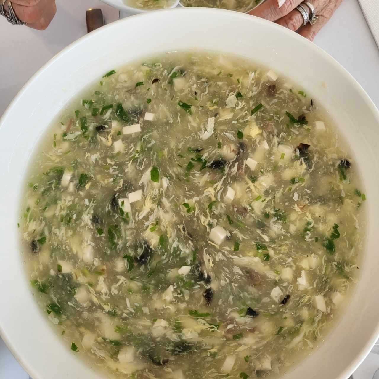 Sopas de tres delicias en cacerola