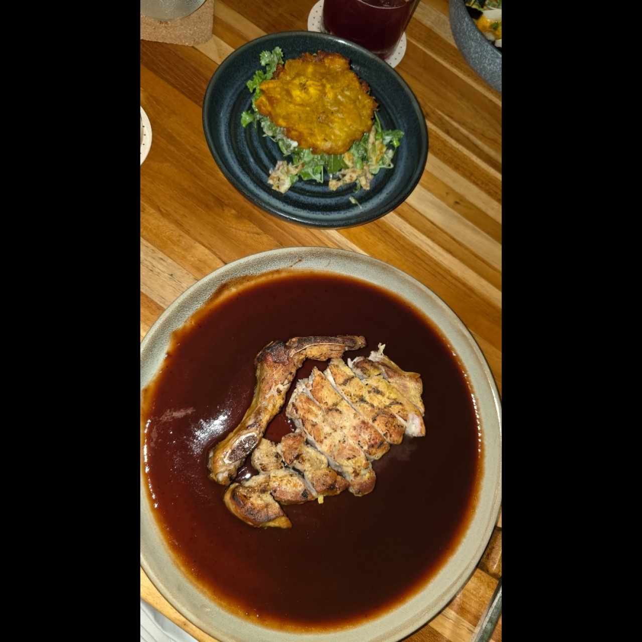 PLATOS FUERTES - PUERQUITO AL TAMARINDO