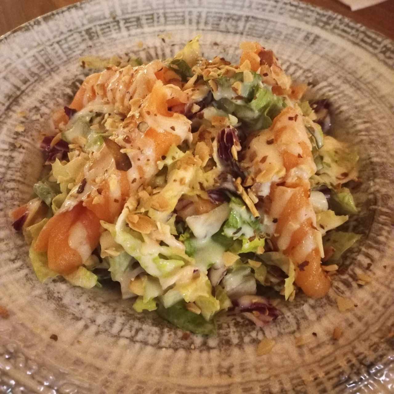 Ensalada Salmone Caprino