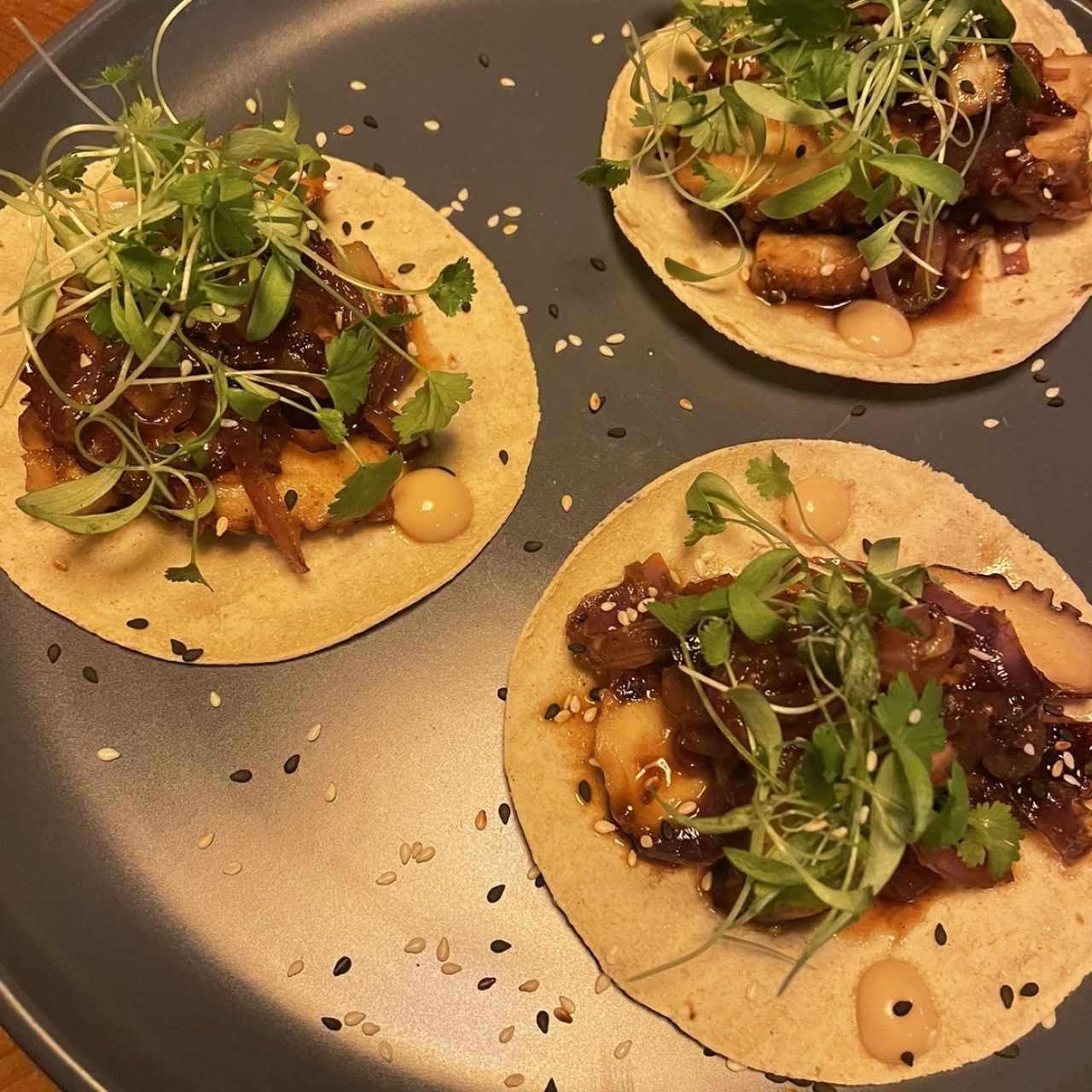 Tacos de Pulpo Glaseado