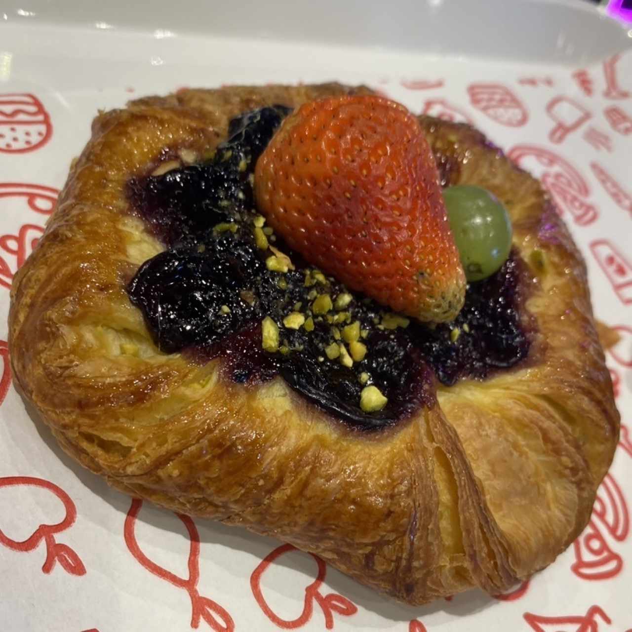 Croissant de frutas