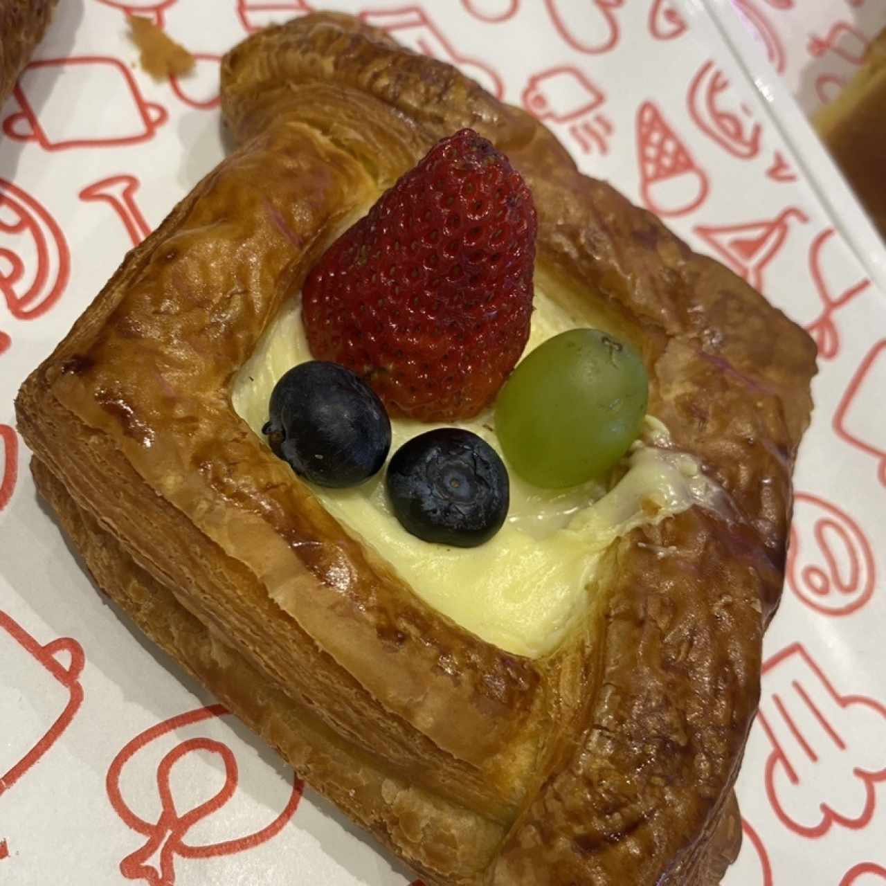 Croissant con crema pastelera 