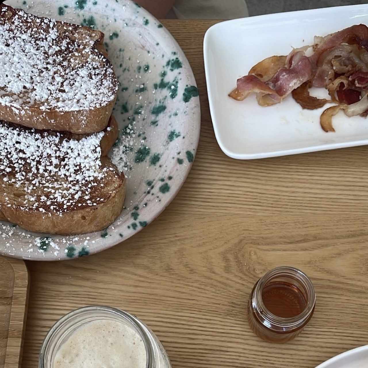 Tostadas francesas clasicas y bacon