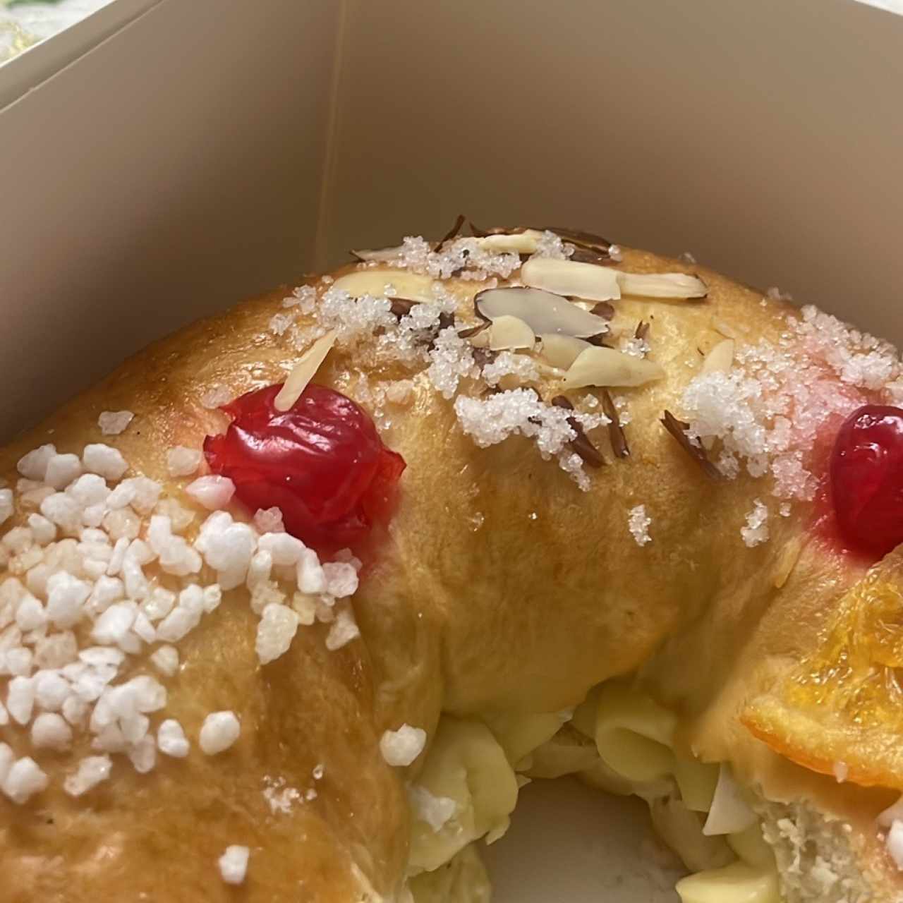 Roscón de reyes con crema 