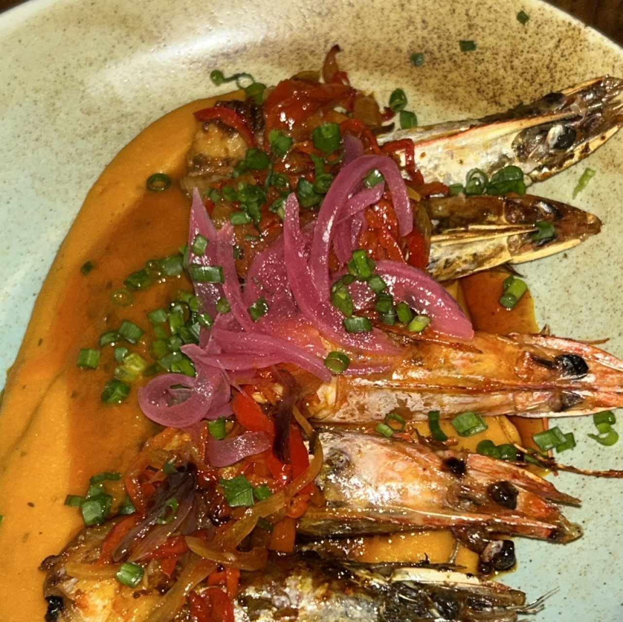 Langostinos con Tamal de Olla