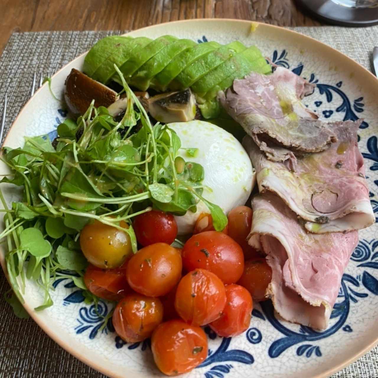 Ensalada de Res Ahumada 