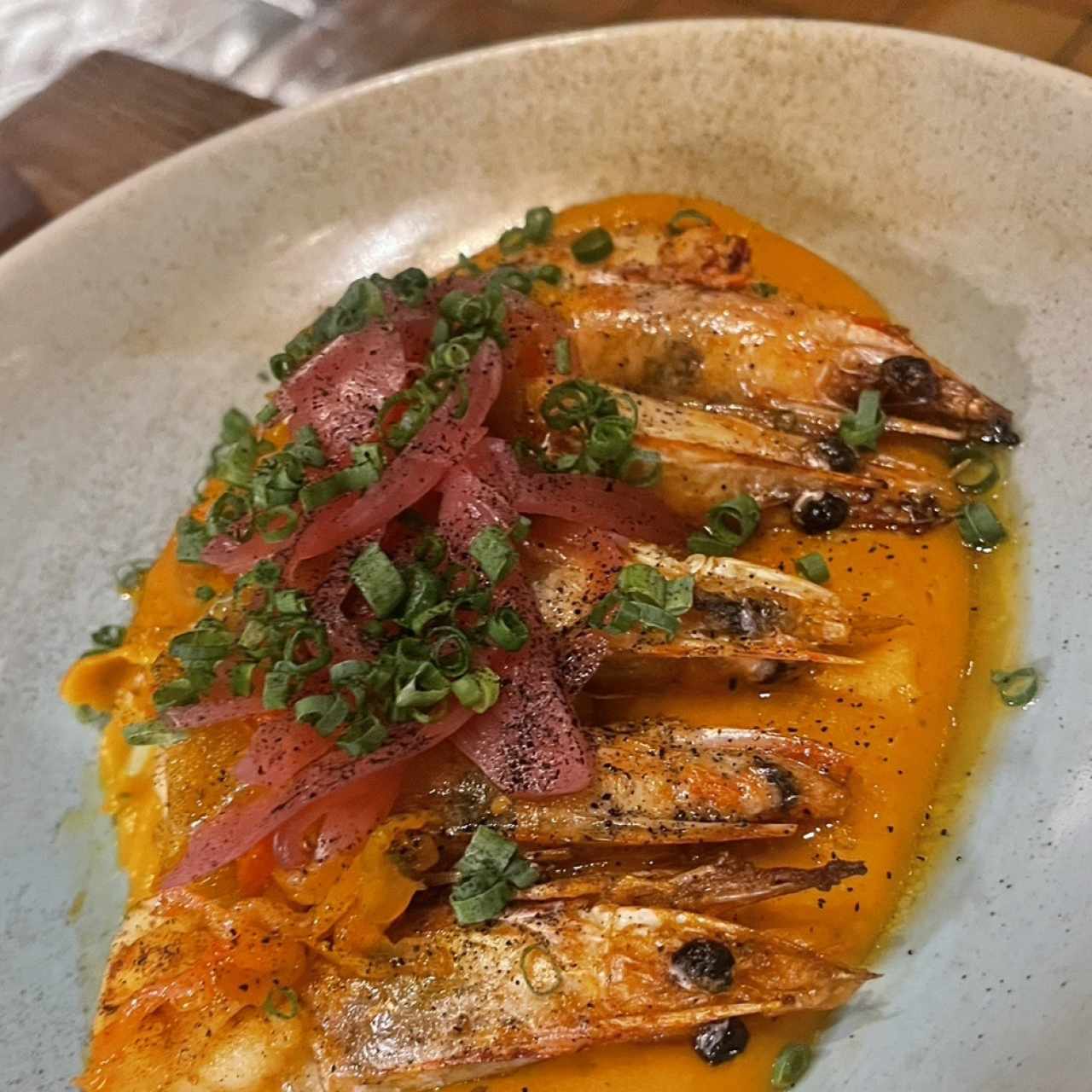 Langostinos con Tamal de Olla