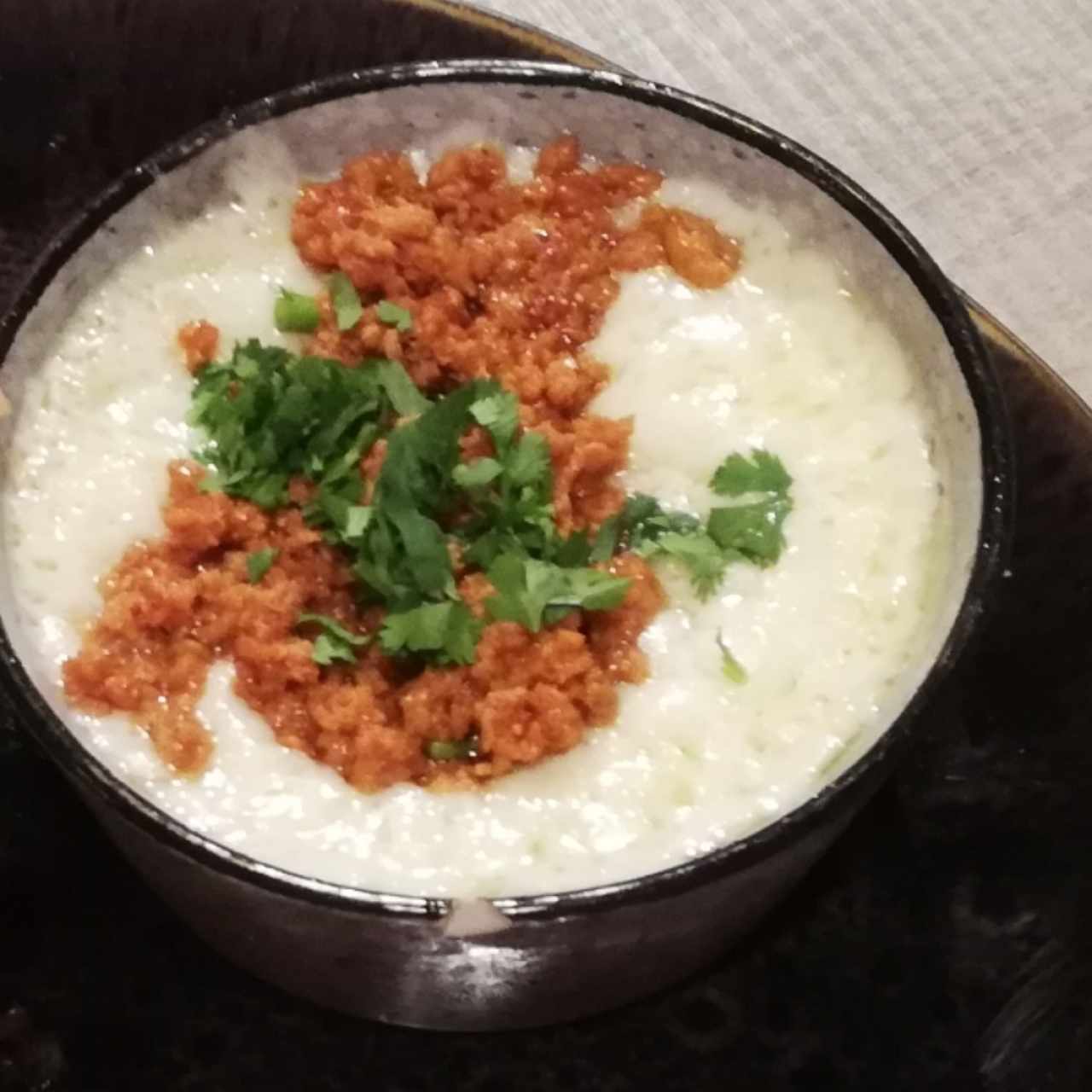 queso fundido con chorizo 