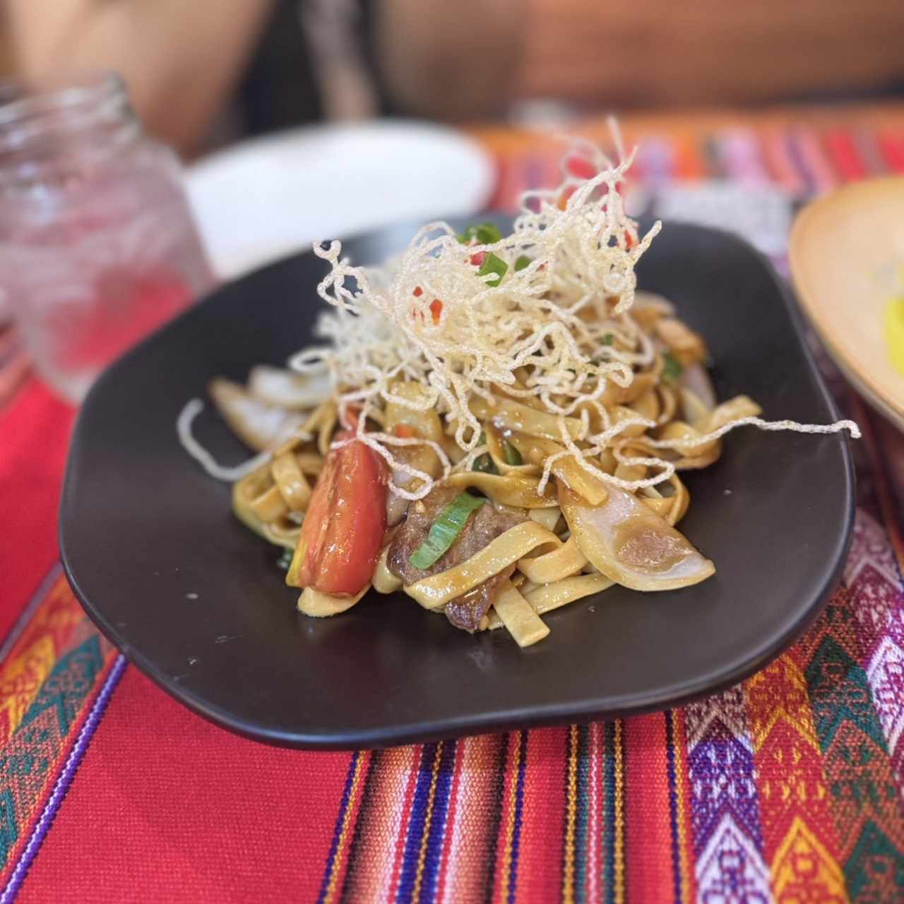 TALLARÍN SALTADO DE CARNE