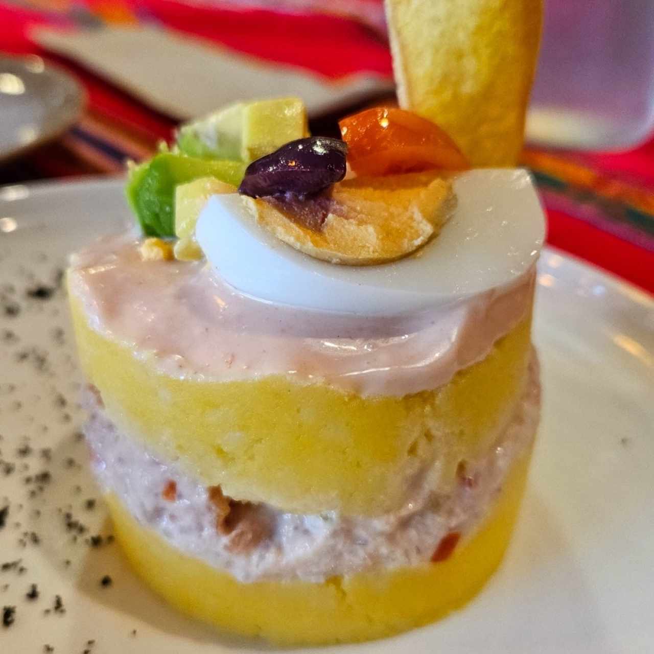 CAUSA LIMEÑA ATÚN O POLLO