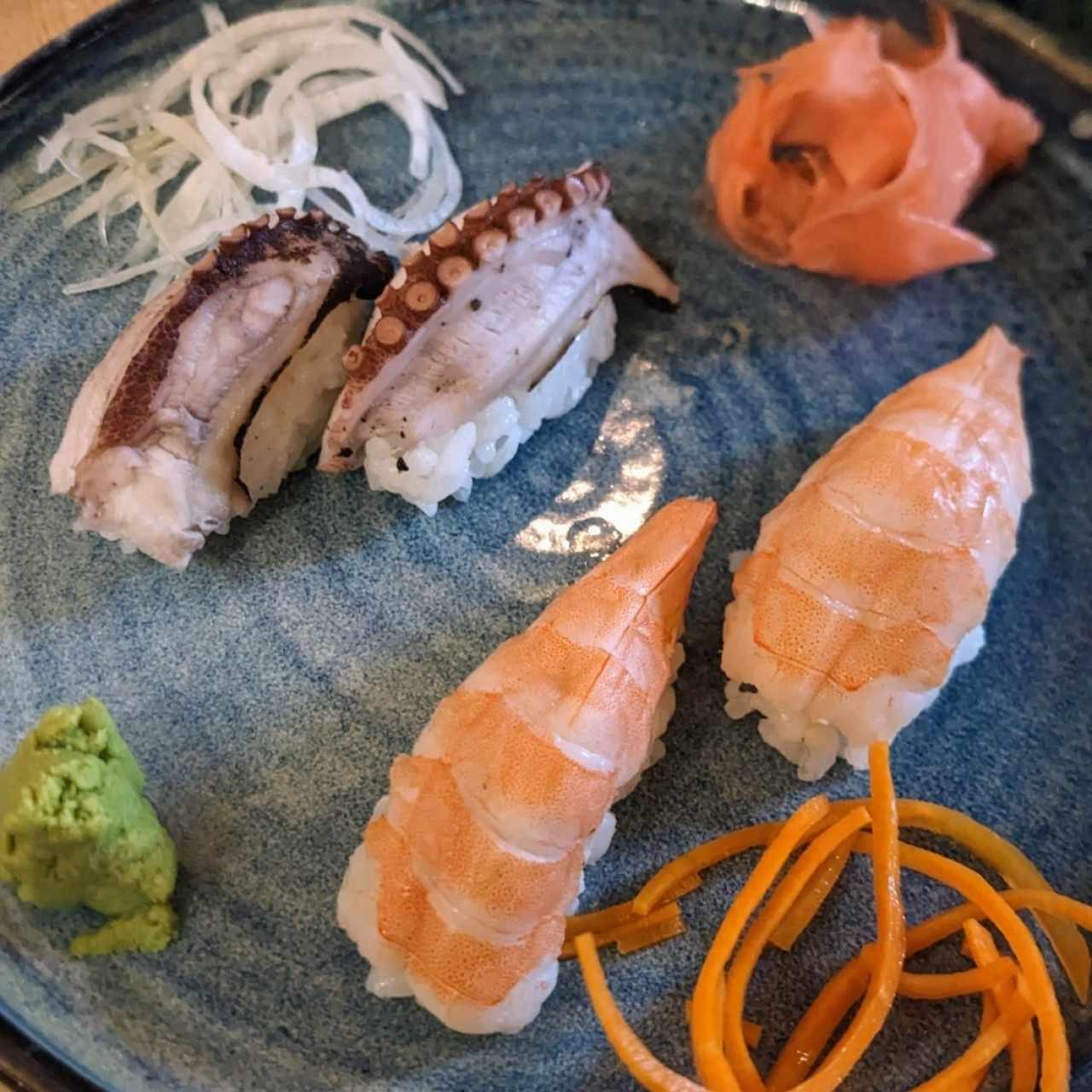 Nigiri de langostino y pulpo