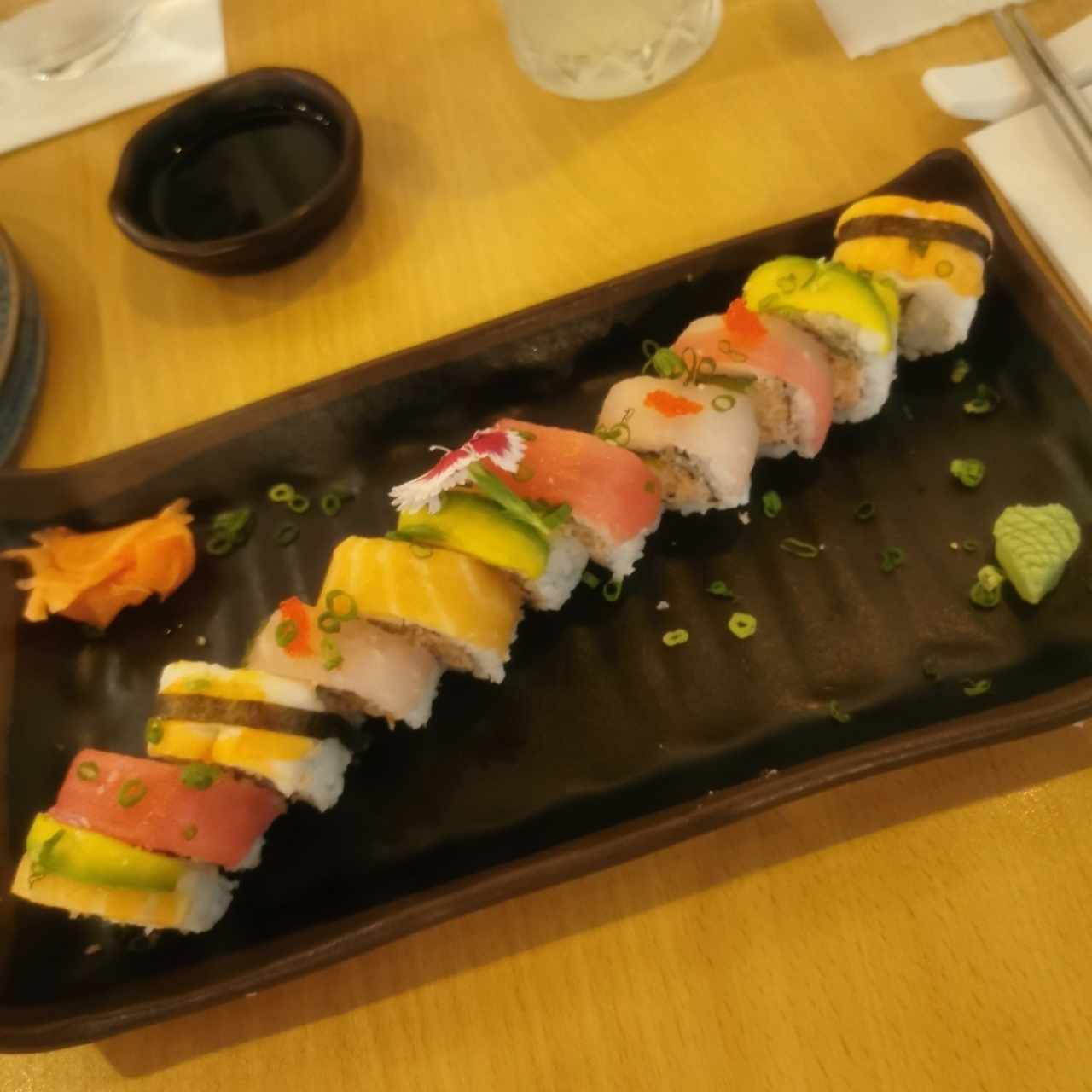 Rolls - Rainbow roll