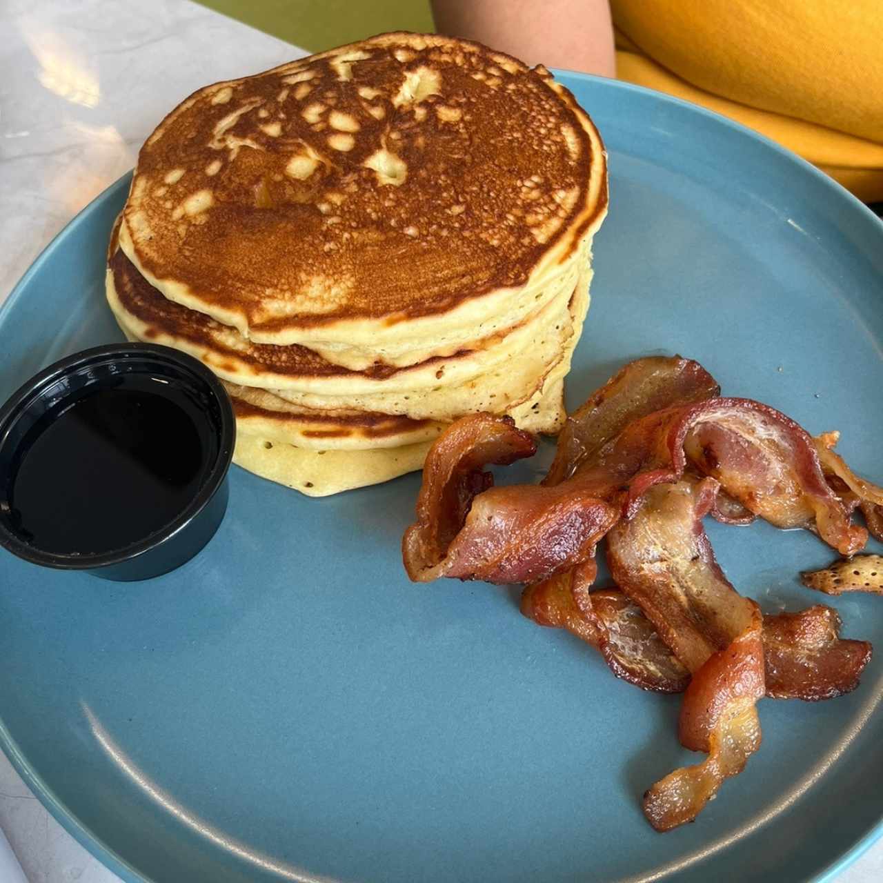 Pancakes con tocino