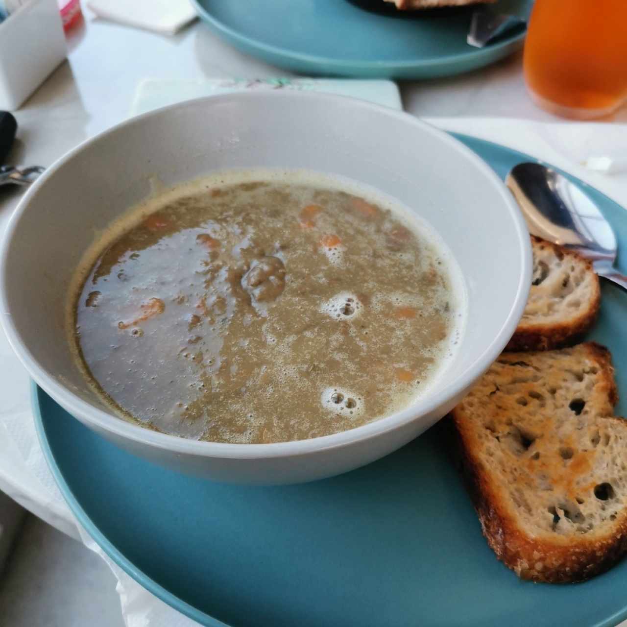 Sopa de lentejas 