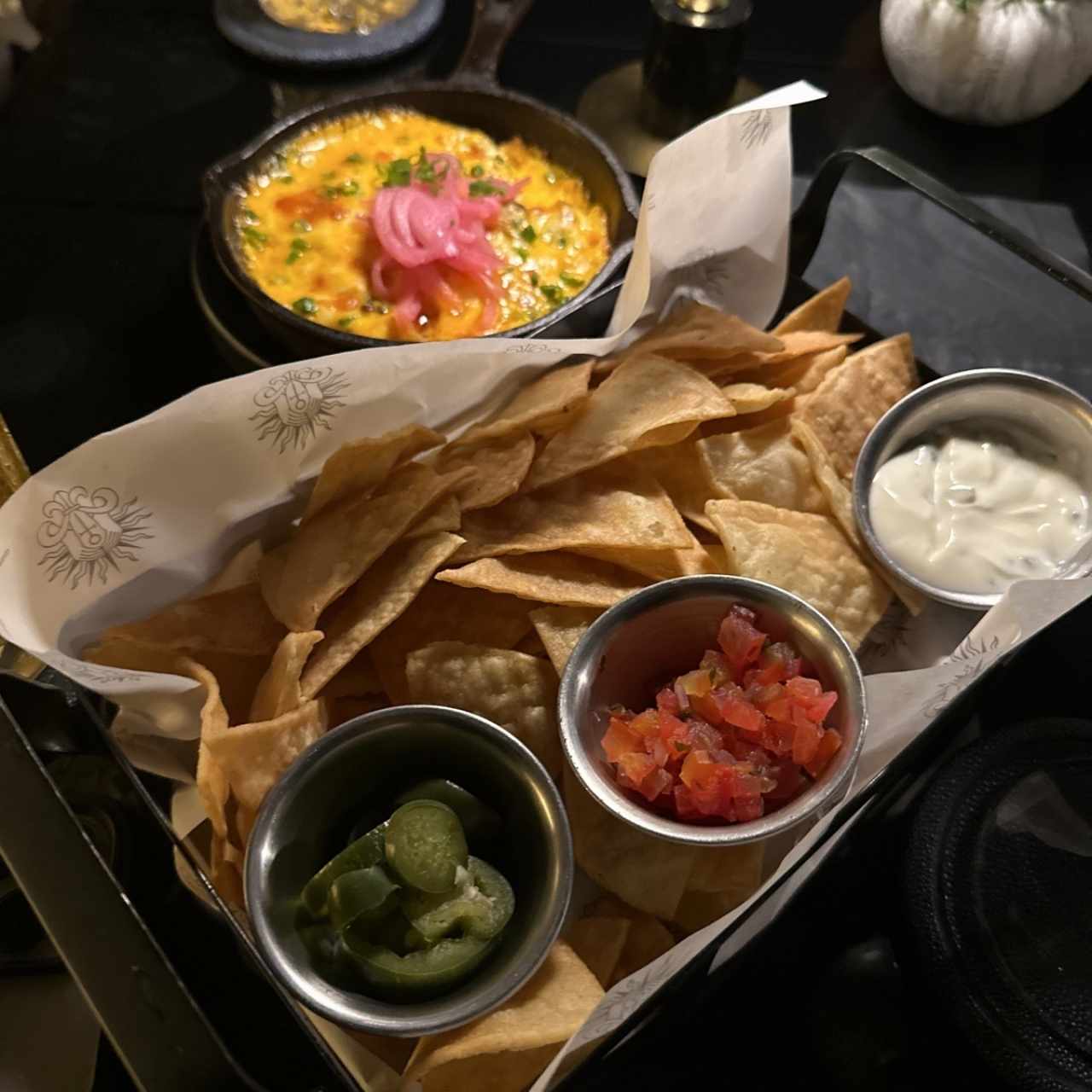Menú - NACHOS DE BRISKET
