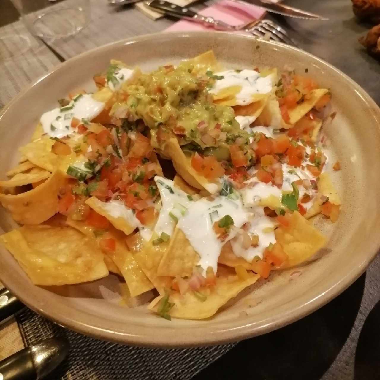 Nachos (los pedí sin frijoles y sin carne) 