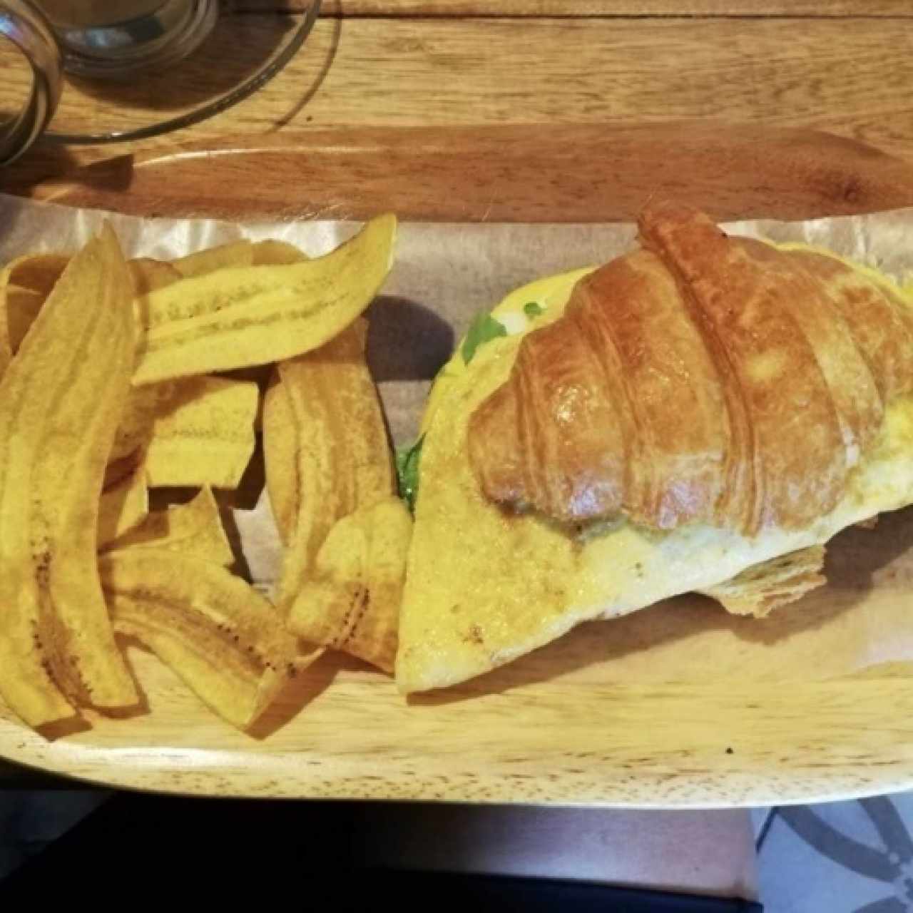 Omelet sandwich