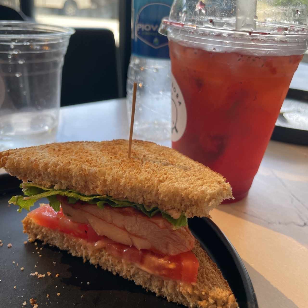 Chicken Sandwich and Strawberry-Jazmine Tea