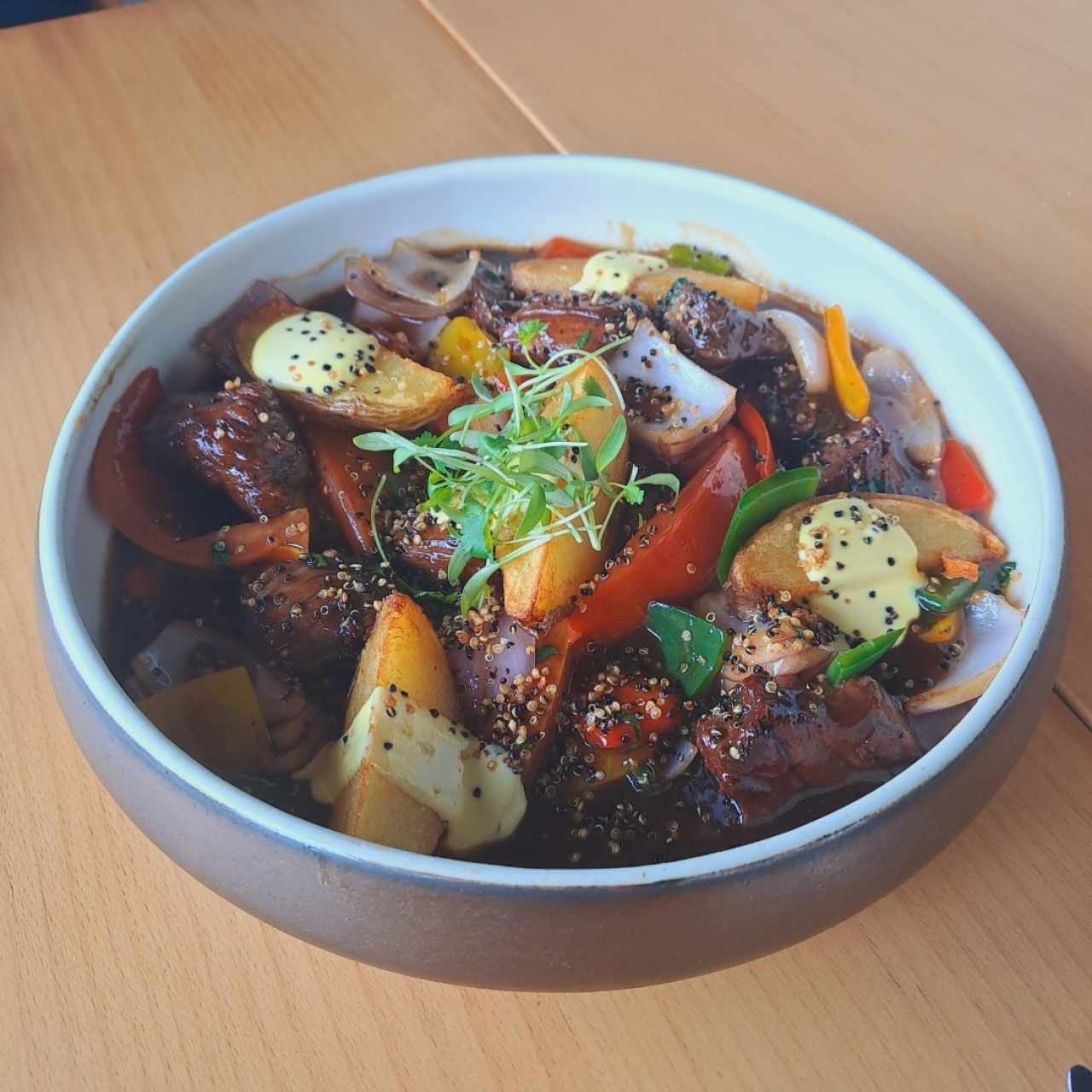 Lomo saltado