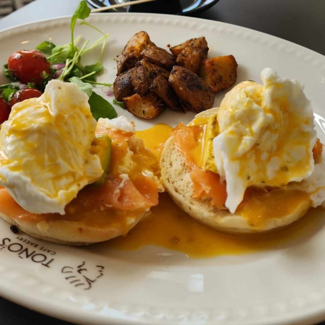 salmon egg benedict