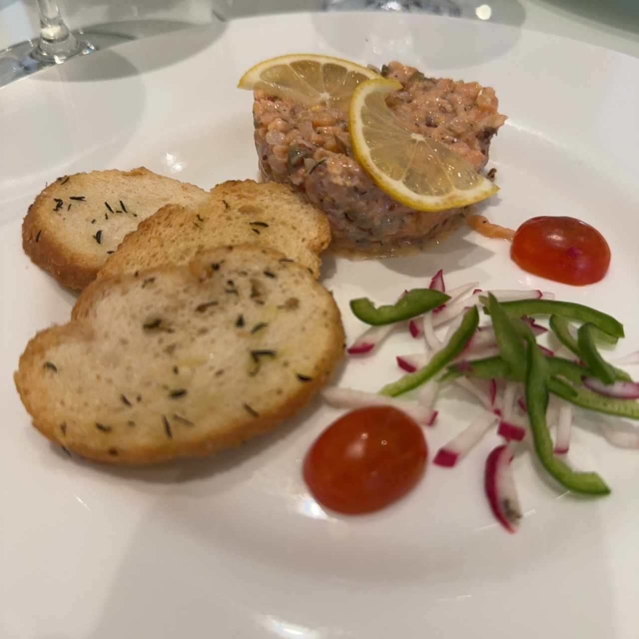 TARTARE DE SAUMON