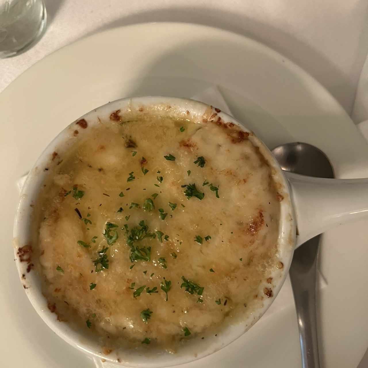 Onion soup gratinee