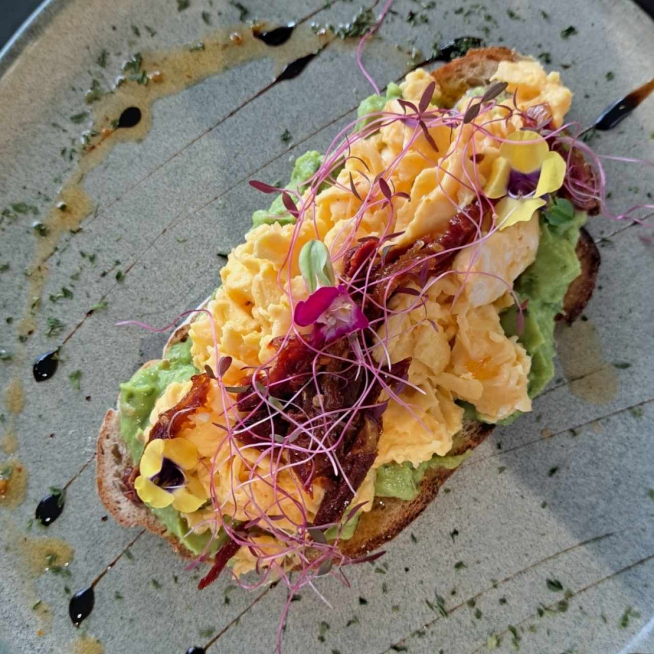 Brunch - AVOCADO TOAST