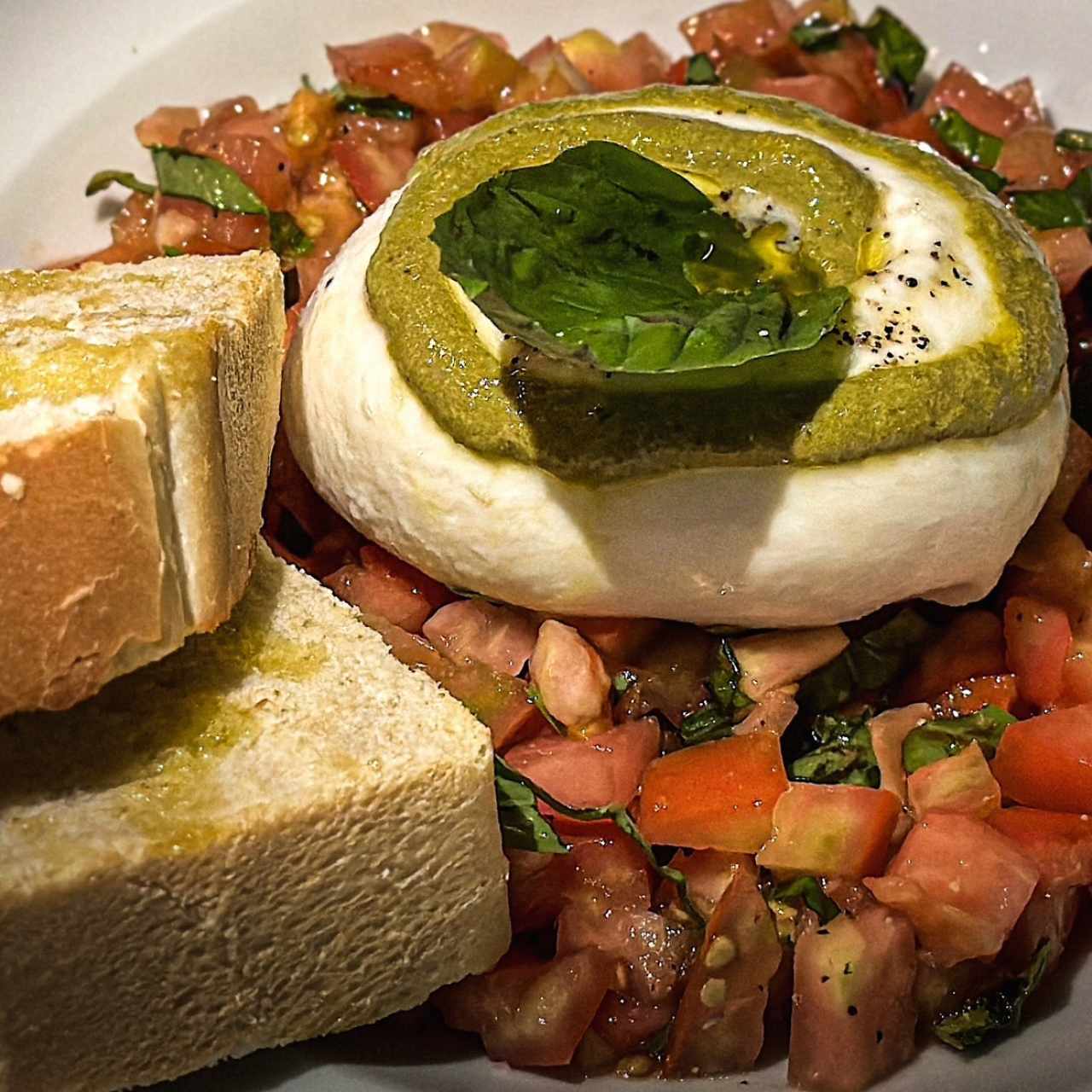 Insalata di pomodoro e burrata