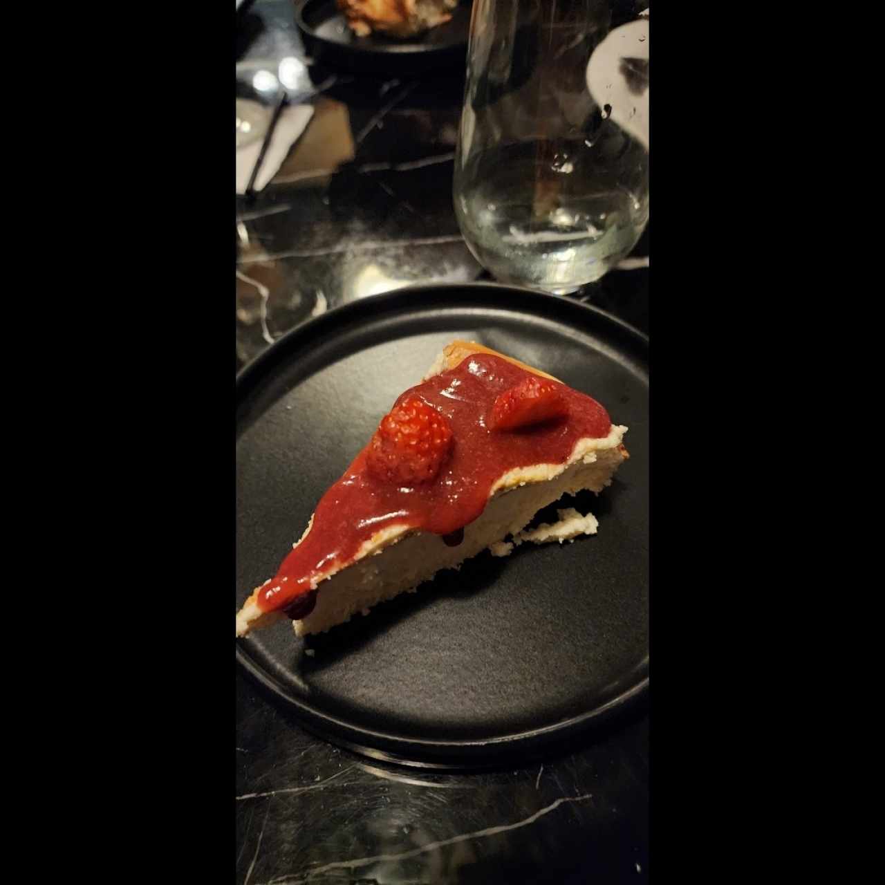 Tarta vasca con almibar de Fresa
