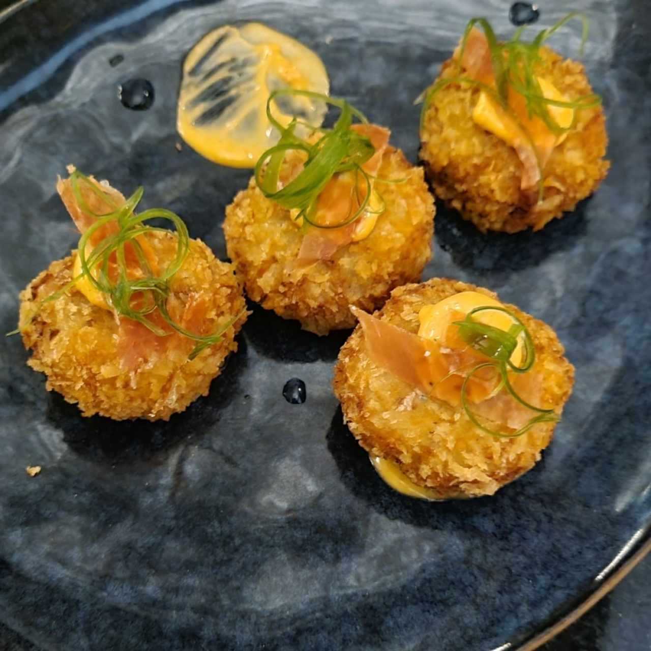 Croquetas de Jamón serrano con Alioli Rostizado