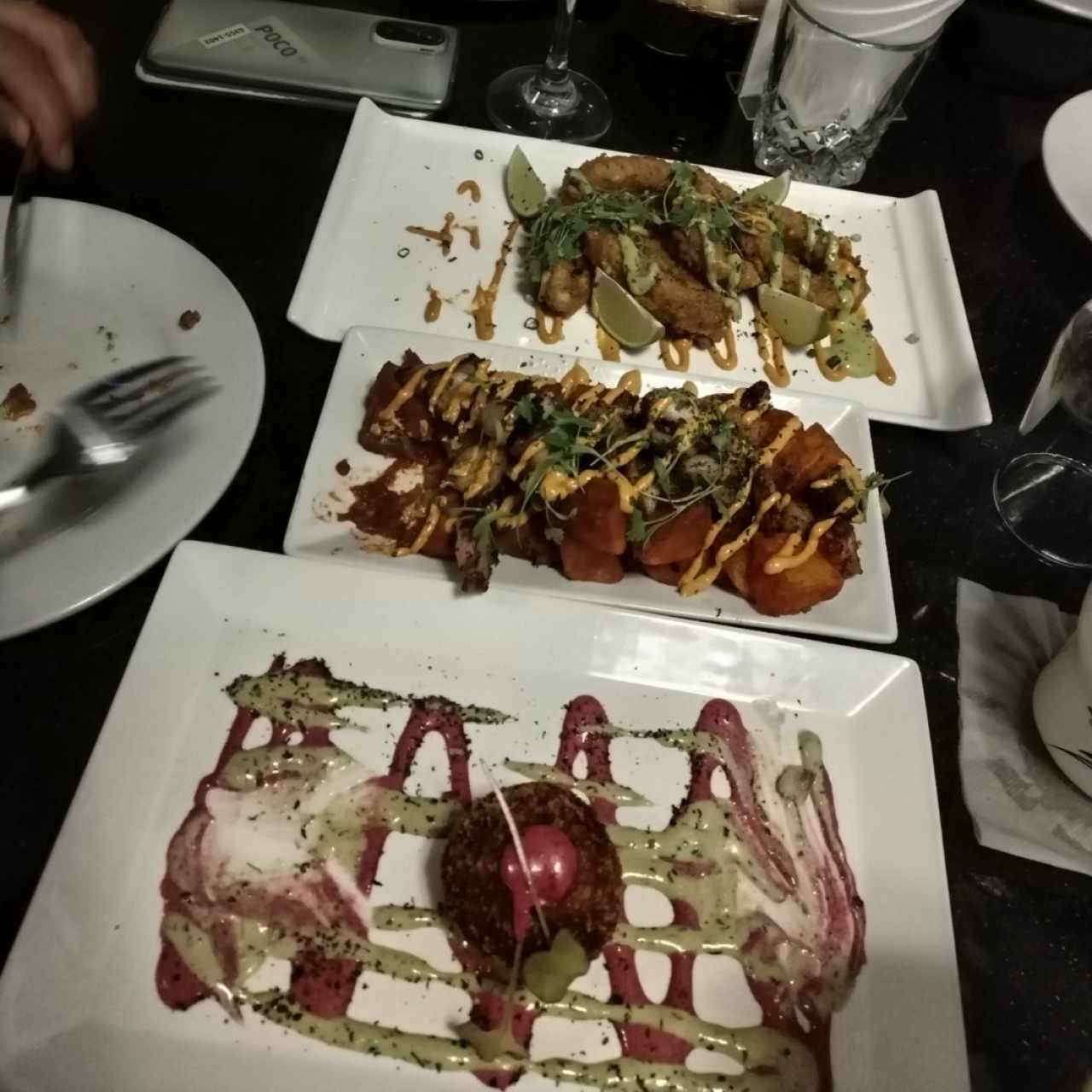 Calamares, papas bravas y pulpo, Croquetas de jamón serrano 