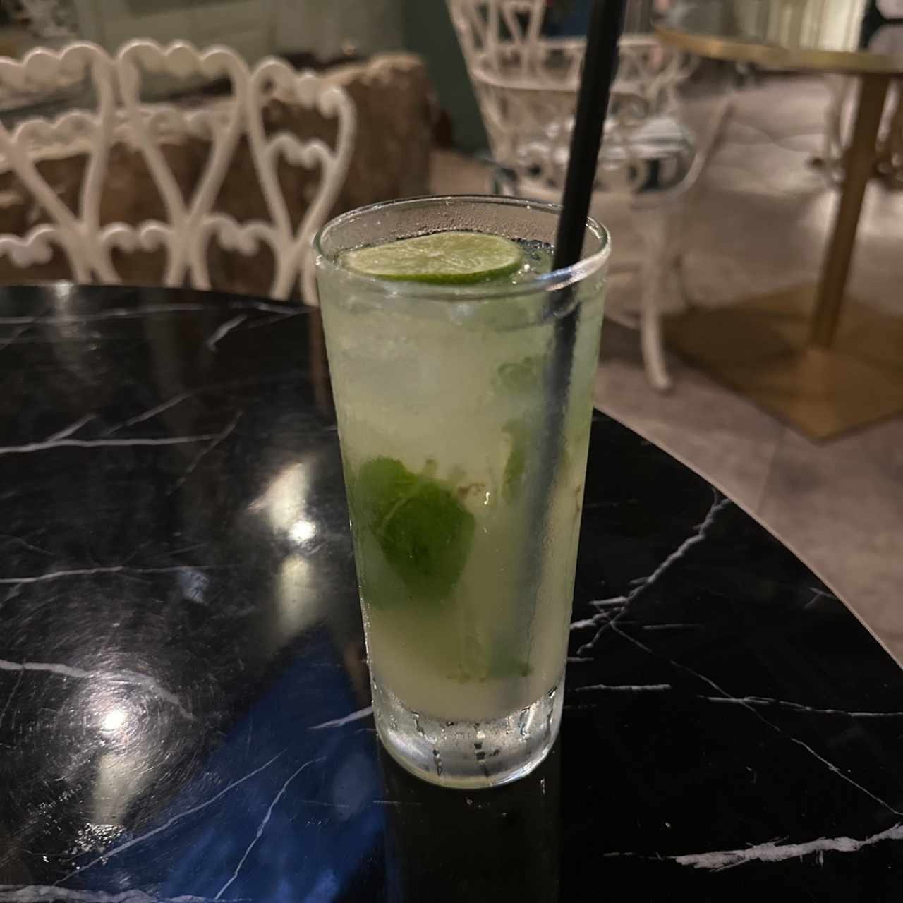 Limonada de hierba buena